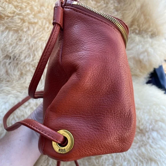 HOBO mini backpack crossbody shoulder bag rust leather gold accent - Picture 6 of 7